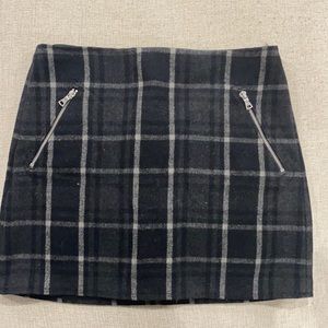 Gap plaid skirt